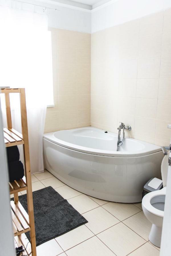 Apartman Reggie - Пец под Снежко Екстериор снимка